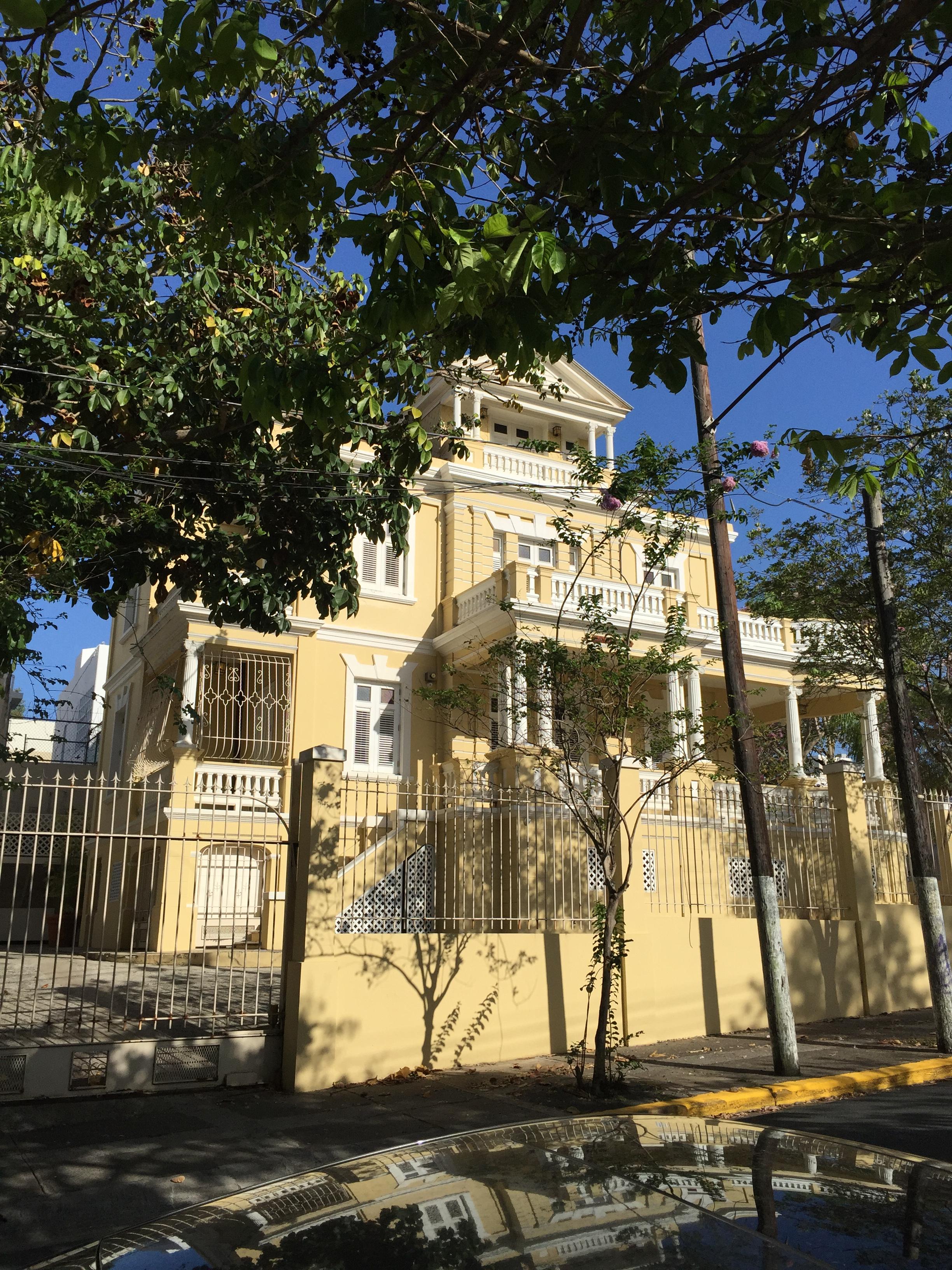 Casa La Giralda - Avenida Miramar, esquina calle Marti 651 - San Juan (Miramar) - 2015